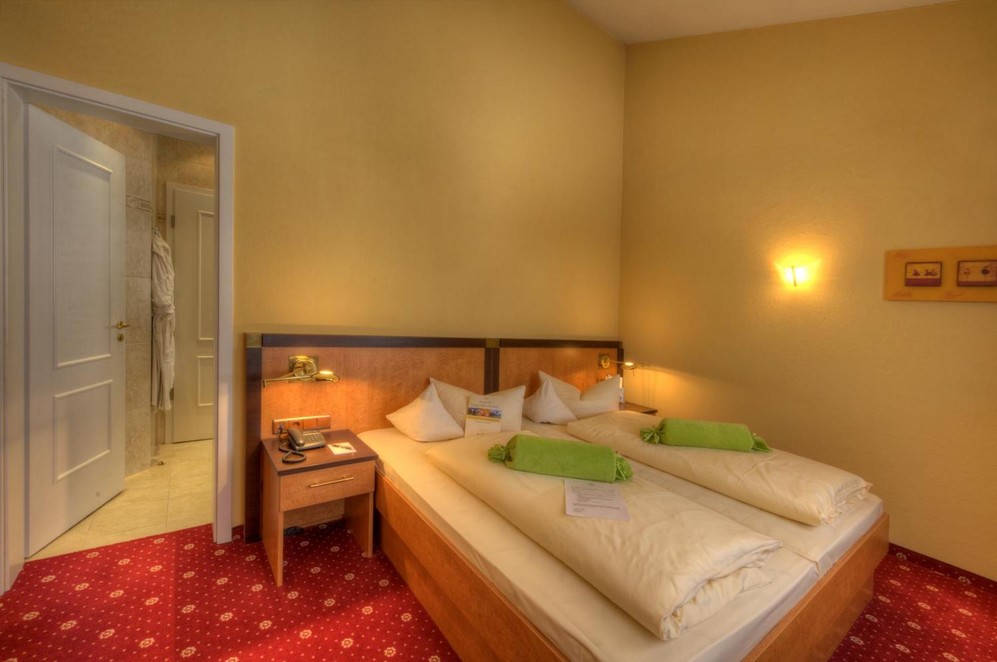 Koenigshof Hotel Resort اوبرستوفن المظهر الخارجي الصورة