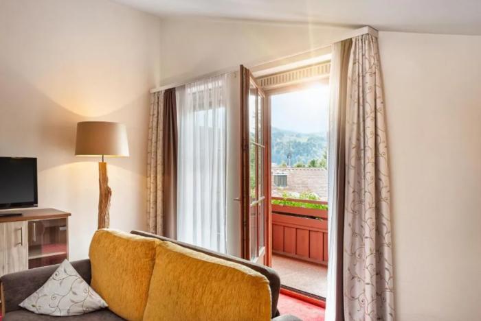 Koenigshof Hotel Resort اوبرستوفن الغرفة الصورة